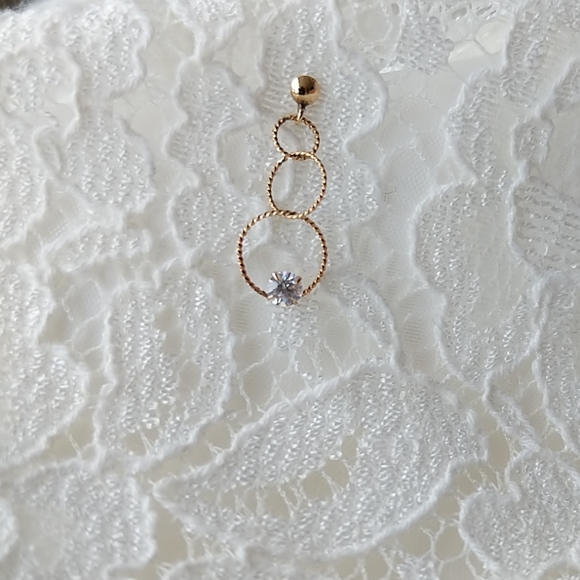 18k/cz earring - Picture 2 of 3